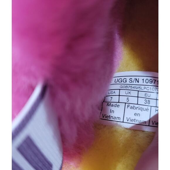 Ugg Fluff Yeah Pride Platform Slippers Size 7 NWOB - Picture 6 of 6